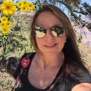 Meet your Posher, Julie